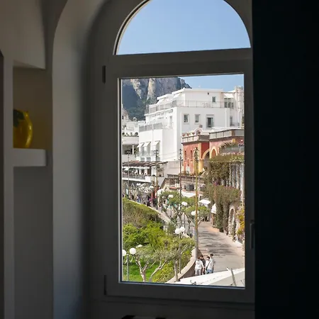 Camerelle Luxury * カプリ