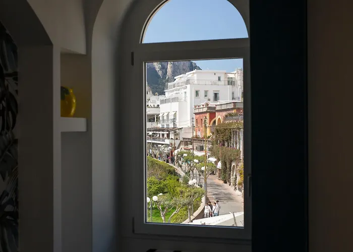 Camerelle Luxury * カプリ